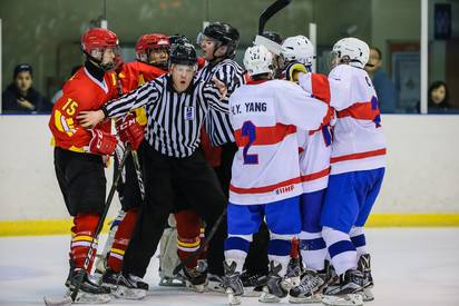 U18冰球賽 台陸球員暴衝突2大陸球員禁賽 | 