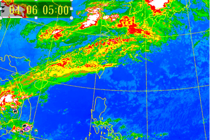 今天更熱高溫32度 下週一鋒面到變天 | 圖：今(6日)晨5時紅外線色調強化衛星雲圖顯示，華南有高層雲移入、水氣含量不多，稍微阻礙陽光的照射。