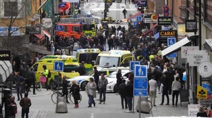 【影】瑞典首都卡車撞人群 至少5死多傷 | 