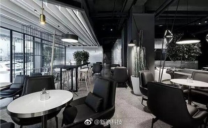 【圖輯】周杰倫深圳開網咖 8千萬內裝超豪華 | 內觀相當高檔。