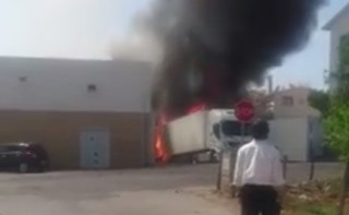 【影】里斯本輕型飛機墜毀 濃煙沖天釀4死