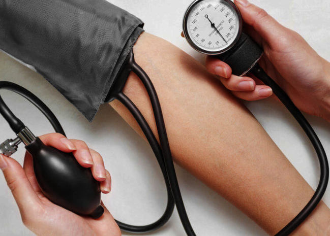 血壓標準調整 這3種人血壓低於120死亡率減少3成 | 華視新聞
