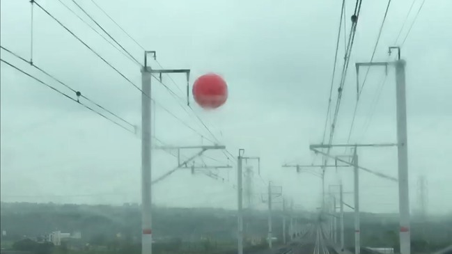 苗栗-台中段有大型氣球纏繞 高鐵9:38恢復雙向通行 | 華視新聞