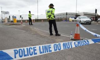 曼徹斯特1足球場傳有爆裂物 警方:非炸彈