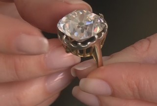 “假鑽戒”戴十幾年 竟是26.27克拉真鑽石