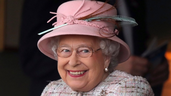 英女皇加薪2億! 酸民:綁架皇族記得加贖金 | 華視新聞