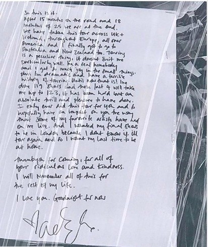 愛黛兒親筆聲明信宣布「不再辦巡演!」 | 愛黛兒用手寫信表明自己的巡演心情。（翻攝自IG）