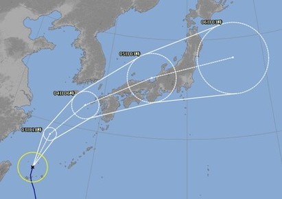 輕颱南瑪都遠離 全台高溫34度午後雷雨 | 南瑪都逐漸遠離，朝日本九州前進。翻攝日本氣象廳