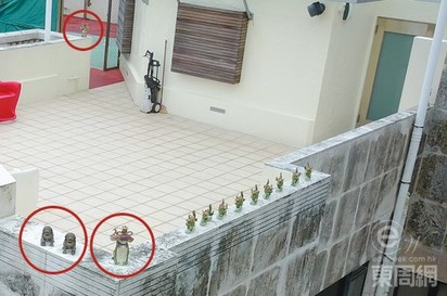 護妻安胎 東周刊:郭富城找高人擺安胎陣 | 陽台上明顯有放了獅子石像。
