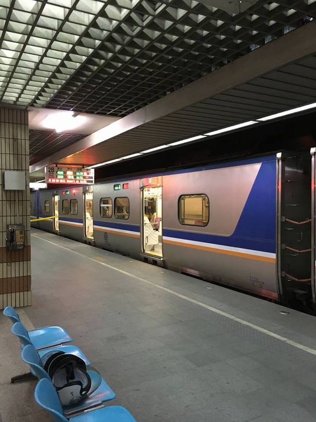 台鐵萬華車站1乘客落軌死亡 影響2500人 | 華視新聞