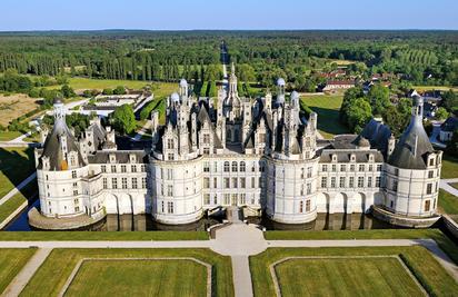 【圖輯】一生必去! 歐洲最美的10座城堡 | 法國的Chambord Castle(圖片來源／翻攝GEO)