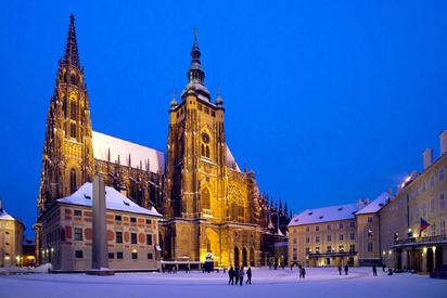 【圖輯】一生必去! 歐洲最美的10座城堡 | 捷克共和國的Prague Castle(圖片來源／翻攝GEO)