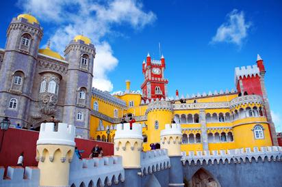 【圖輯】一生必去! 歐洲最美的10座城堡 | 葡萄牙的Pena Palace(圖片來源／翻攝GEO)