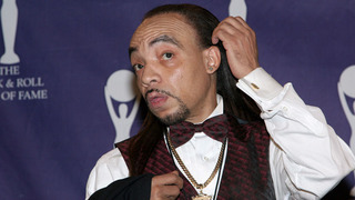 美國嘻哈音樂先峰人物 因謀殺罪嫌遭警方逮捕