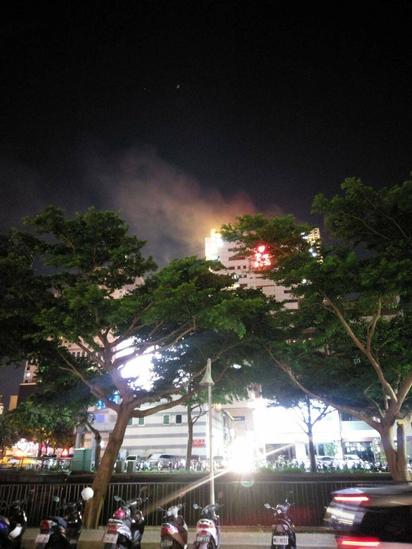 台中廣三Sogo火警 15樓餐廳燒起來無人傷亡 | 