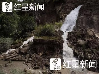 九寨溝強震 最美瀑布諾日朗瀑布變泥潭 | 諾日朗瀑布底下的清湖已經變泥潭。