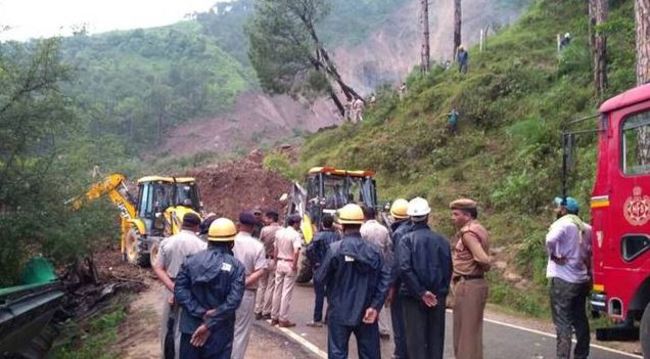 印度土石流釀災 2巴士50多人恐全喪命 | 華視新聞