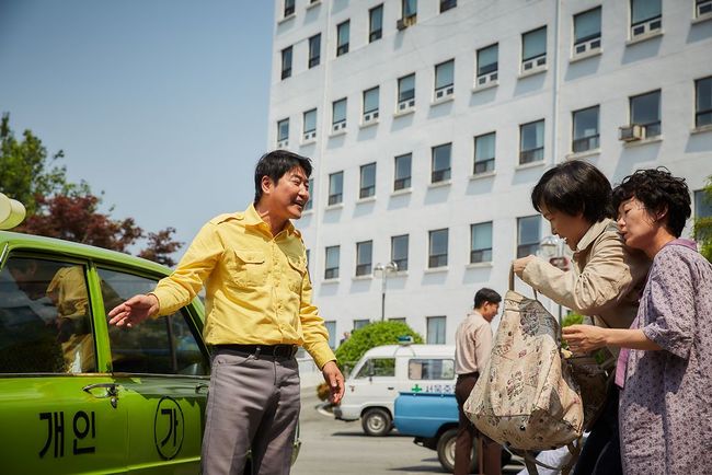 在韓吸金22.6億 台導演大讚《我只是個計程車司機》 | 華視新聞