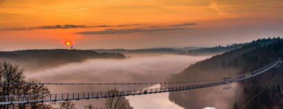 【影】你敢走嗎? 全球最長行人吊橋正式開通! | 德國《泰坦RT》。
