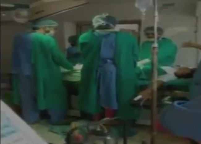 【影】孕婦急剖腹產 2醫手術室吵架害死嬰兒 | 華視新聞