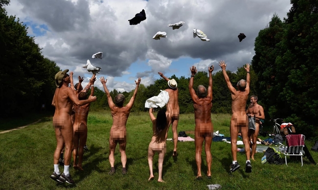 巴黎規畫裸體專用公園 嚴禁偷窺狂與變態 | 華視新聞