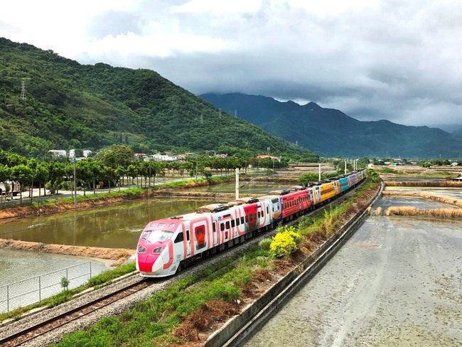 68台鐵追火車拍攝熱點 "1067"神秘數字透玄機 | 華視新聞