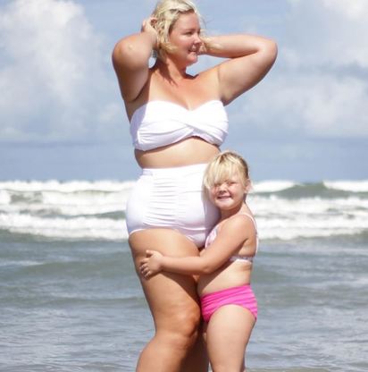 誰沒有肥肉? 5歲女童超齡妙解「肥胖」 | 正能量女童。