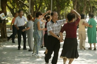 有益老人平衡和記憶力 研究:跳舞可防大腦退化