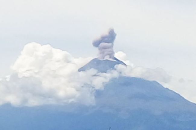 墨西哥7.1強震過後 火山噴發冒大量白煙 | 華視新聞