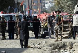 阿富汗清真寺遭炸彈客攻擊 6死20傷