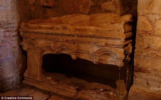 土耳其考古學家 發現"耶誕老人"原型墓穴