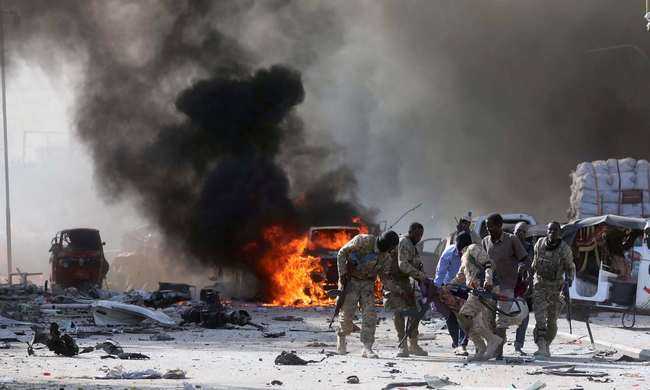 索馬利亞首都遭恐攻 汽車炸彈釀90死 | 華視新聞