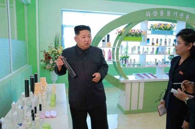 開發核彈之外的市場 金正恩代言”化妝品” | 華視新聞