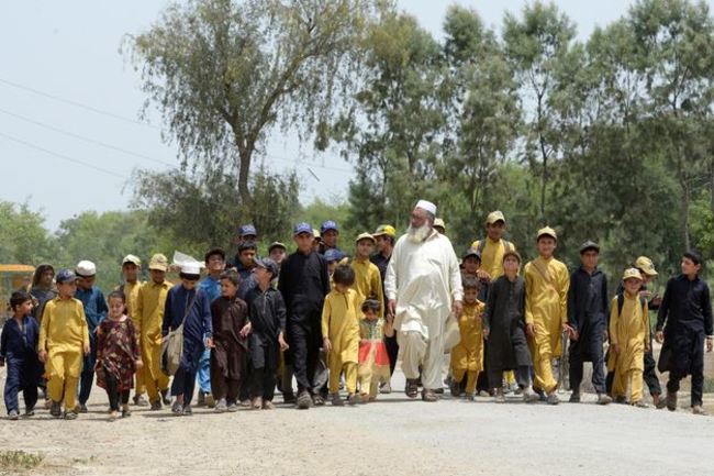 57歲巴基斯坦多產男 孩子多到可以組兩支板球隊 | 華視新聞