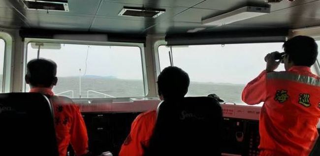 陸船金門外海翻覆 1人游上岸求救2人失蹤 | 華視新聞