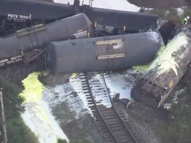 化學危機? 佛州火車脫軌 “有毒液態硫”已外洩 | 華視新聞