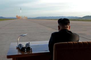 北韓再射"破紀錄"飛彈 落日本經濟海域
