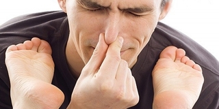 腳臭是警訊 辨別臭味可提早"防癌"!