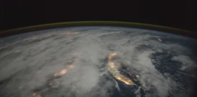 【影】NASA空拍鳥瞰美景 台灣清晰入鏡 | 華視新聞