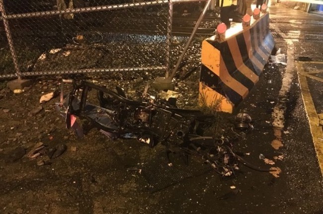 宜蘭機車撞火車男女雙亡 17車誤點影響3400人 | 華視新聞