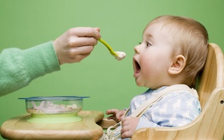 降低過敏風險?! 寶寶吃副食品"這時機"最好