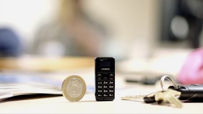 【影】世界最小手機出爐 長度不到"5公分" | Zanco Tiny T1(翻攝KickStarter)