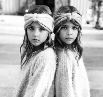 【圖】超高顏值萌翻全球 2娃被封"世界最美雙胞胎" | 世界最美雙胞胎(翻攝IG clementstwins)