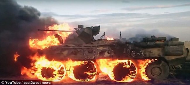 【影】天兵! 為加熱罐頭 他燒掉整台”裝甲車” | 華視新聞