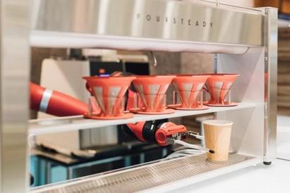 日本機器人咖啡廳開幕 拉攬客人、沖泡洗杯樣樣行 | 