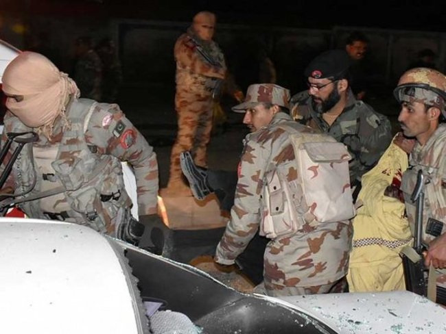 巴基斯坦軍營遭自殺炸彈恐攻 釀11軍人喪命 | 華視新聞