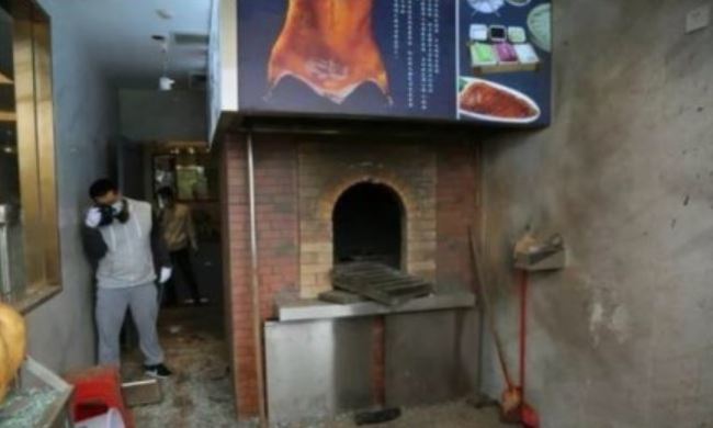 悲劇! 餐廳自製烤爐爆炸 2廚師當場喪命 | 華視新聞
