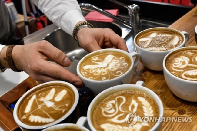 一天不只喝一杯! 南韓人每年平均喝”512杯咖啡” | 華視新聞