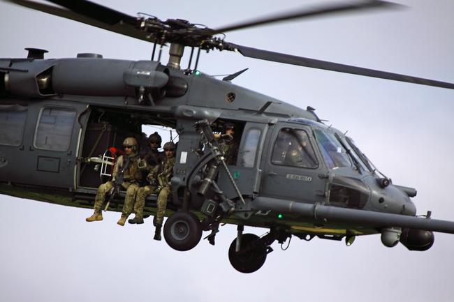 美軍直升機搭載7人 墜毀伊拉克邊境 | 華視新聞