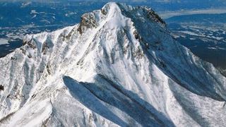 日登山客滑墜300公尺 釀全團隊3死4傷